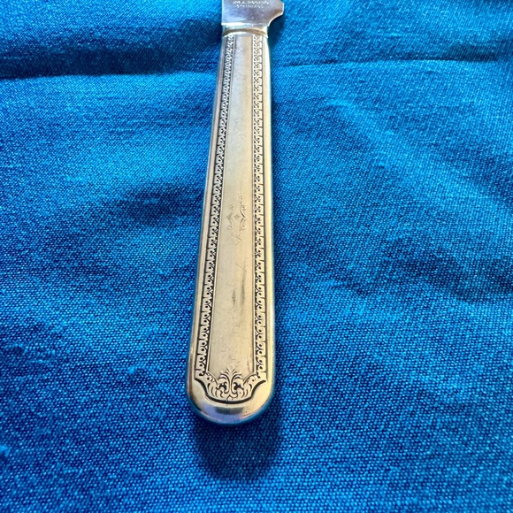 Wm A Rogers Silverplate Flatware BERKELEY Serrated Bread Knife 1929 "A" Monogram - Picture 5 of 9